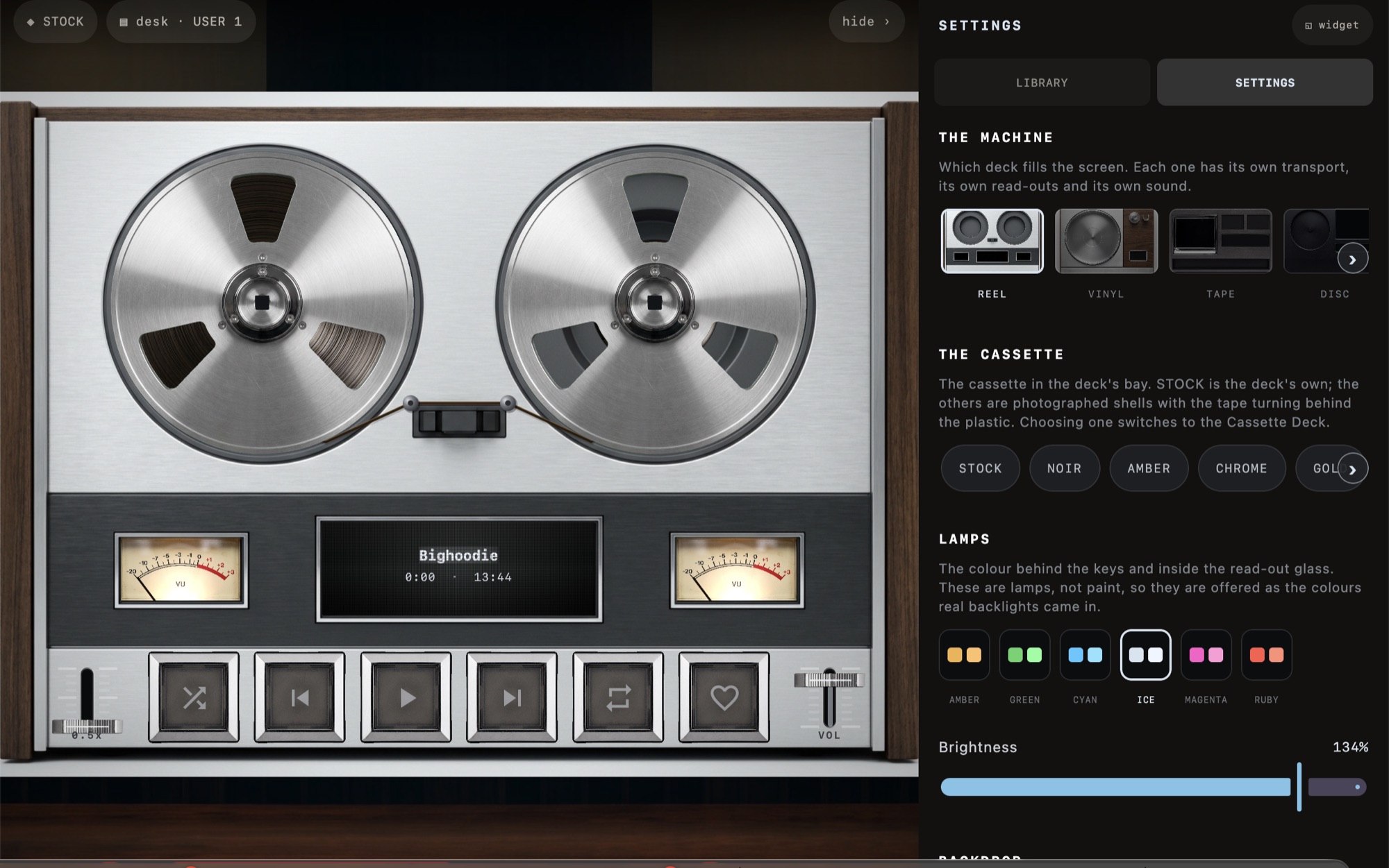 MP95 settings on Mac: machine choice, cassette shells and lamp colours beside the reel deck